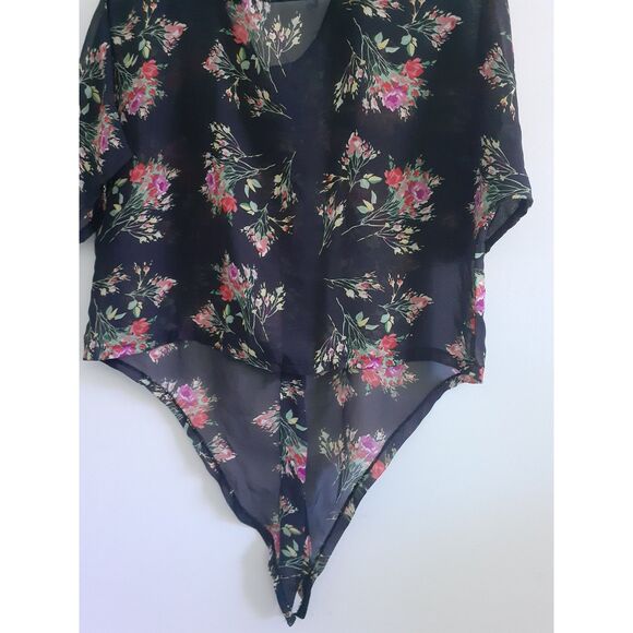 Dresscode Floral Prints Cold Shoulder Hi-Low Hem Chiffon Lightweight Blouse Fits - Picture 10 of 14